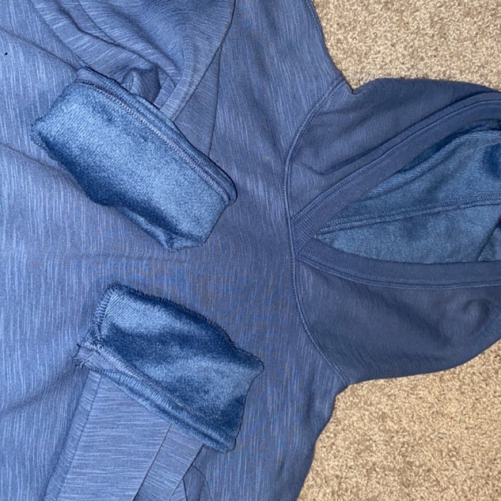 Sweatshirt - Picture 3 of 6